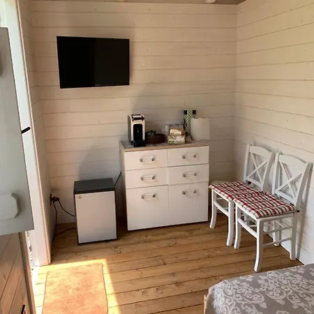 ベッド・アンド・ブレックファスト B＆b グラッシ